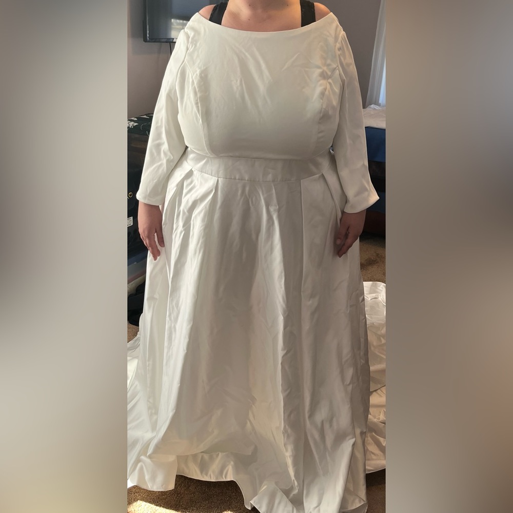 David’s Bridal plus size wedding dress